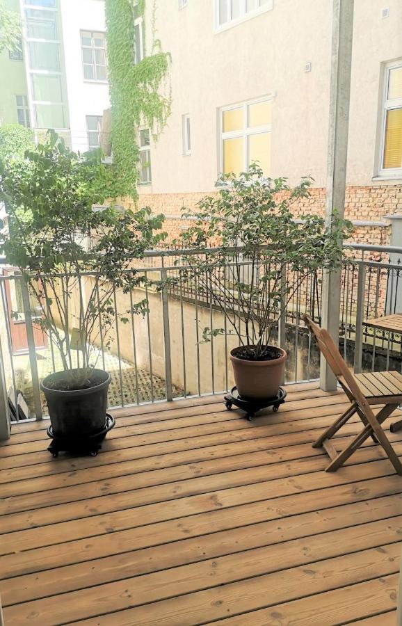 Ruhige Art-Garconniere Mit Balkon Lägenhet Wien Exteriör bild