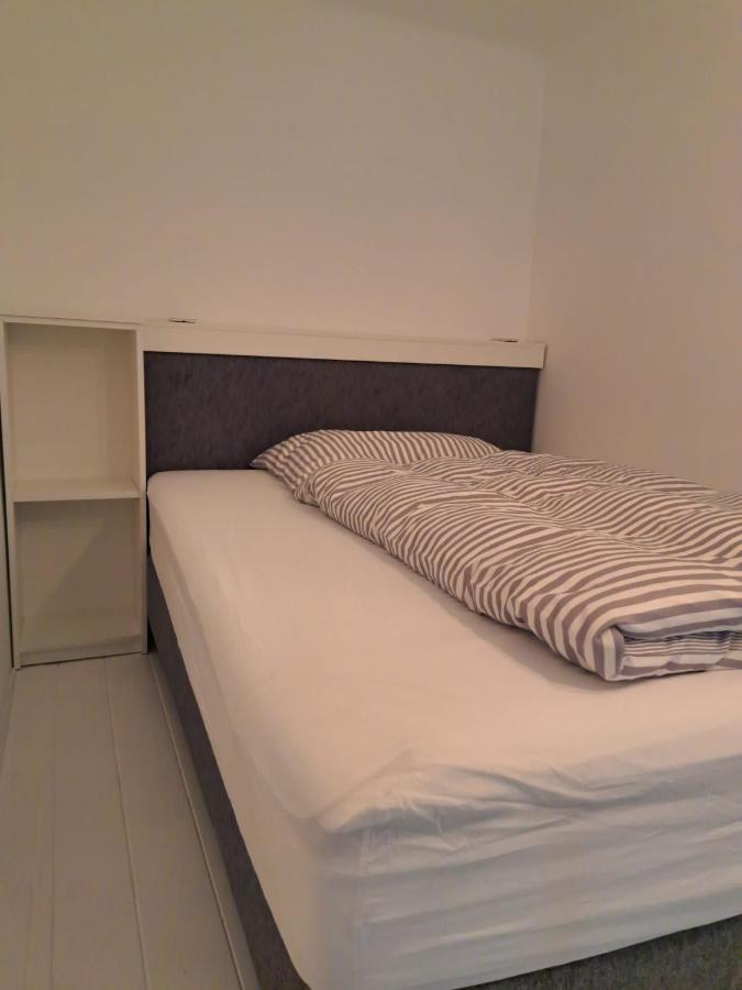 Ruhige Art-Garconniere Mit Balkon Lägenhet Wien Exteriör bild